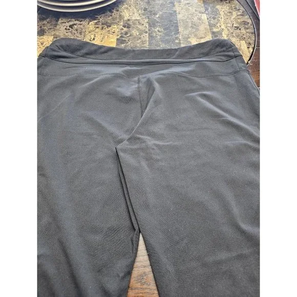 Saucony Black Athletic Leggings Cropped Women's Size Large - Picture 4 of 5